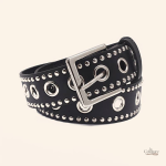 Ceinture à boucle classique avec clous décoratifs