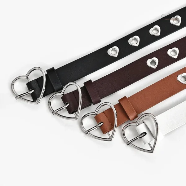 Ceinture tendance en cuir avec clous pour look féminin