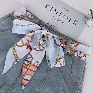 Ceinture foulard en soie élégante et colorée
