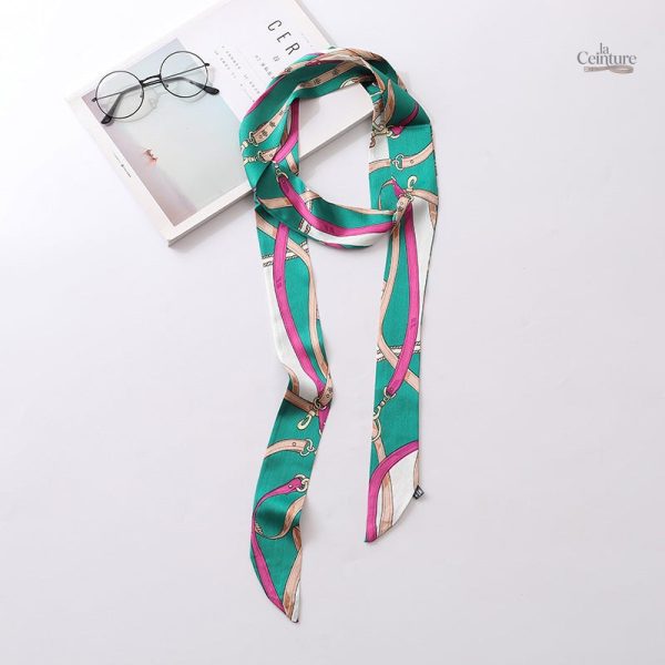 Détail de la ceinture foulard Vantaa en coloris tendance