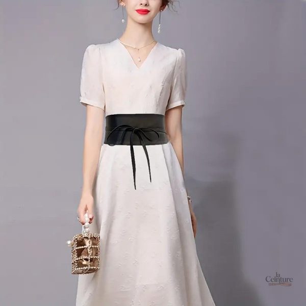 Ceinture large avec nœud pour toutes occasions