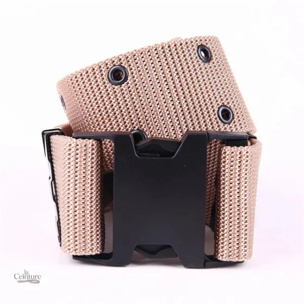 Accessoire militaire robuste et ajustable